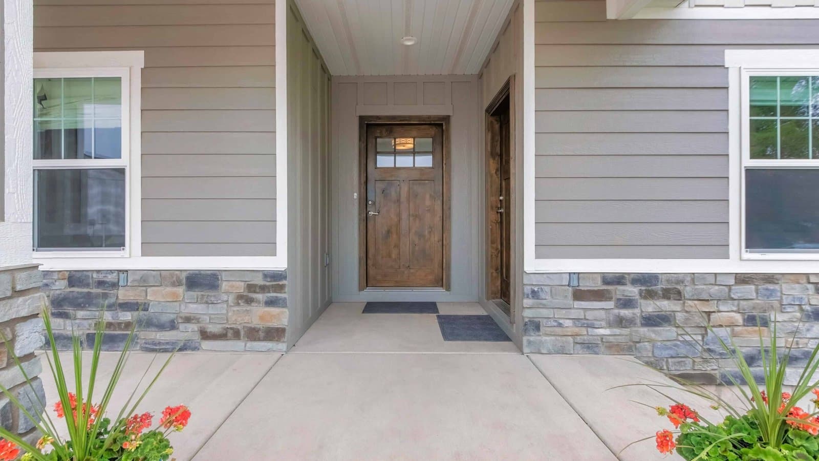 Wood siding installation on a Minnesota home