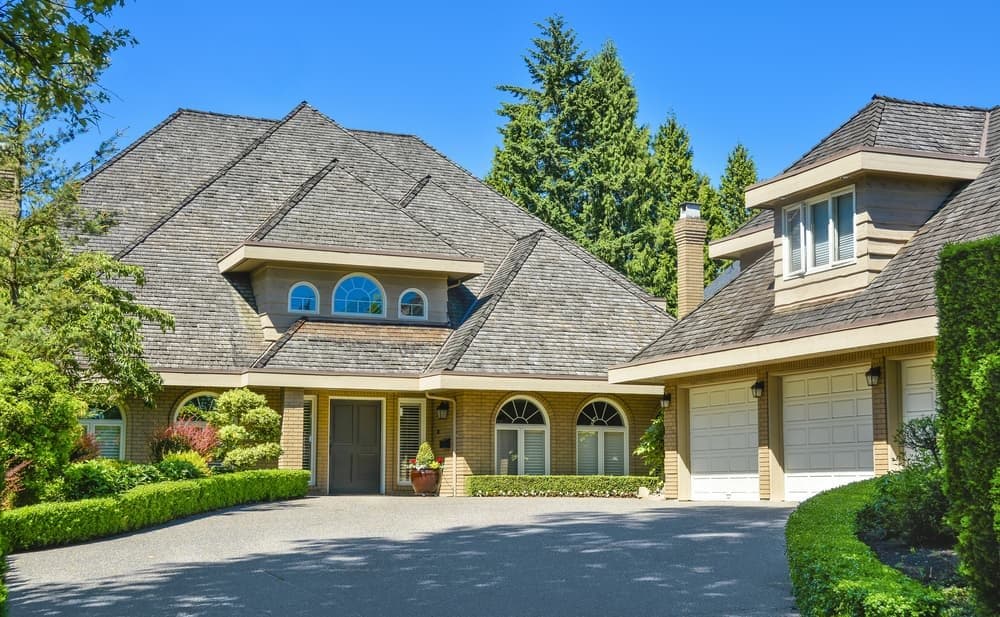 Enhance Curb Appeal: Top-Notch Roofing Services Andover, MN