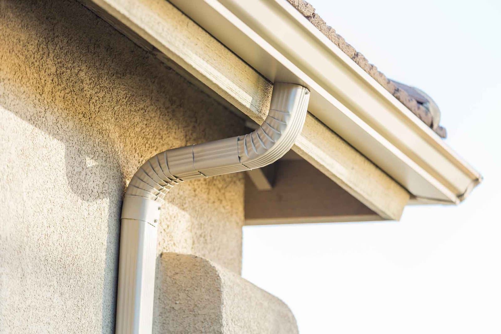 Seamless gutter installation on a Minnesota home